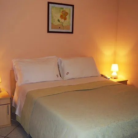 Aparthotel Roman Country *